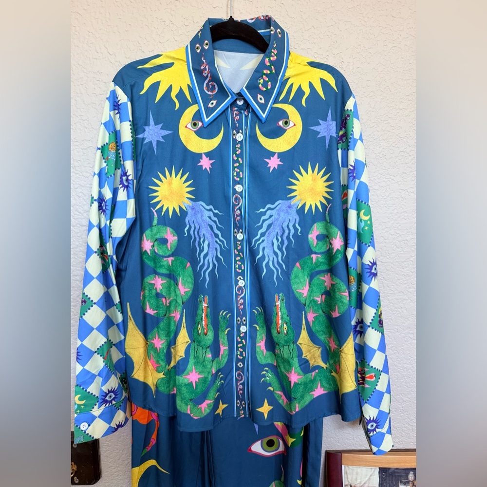 Printed Wide-Leg Jumpsuit in Teal with Celestial Motif - Picture 8 of 16